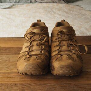 Men's Merrell Hiking Boots Size 11
